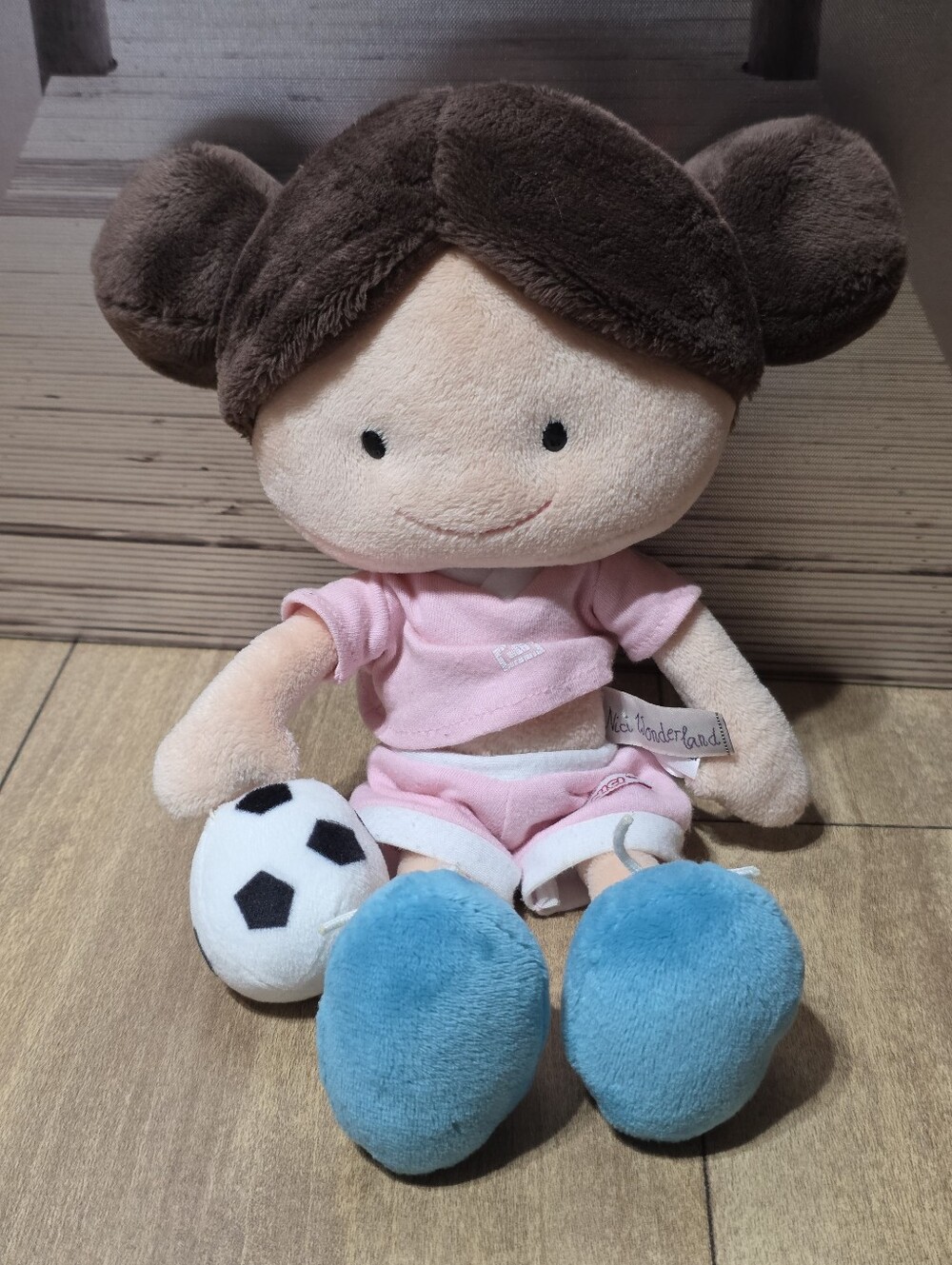 Nici WONDERLAND Soccer Player Pink-Outfit Soccer Girl Plush with Blue Shoes